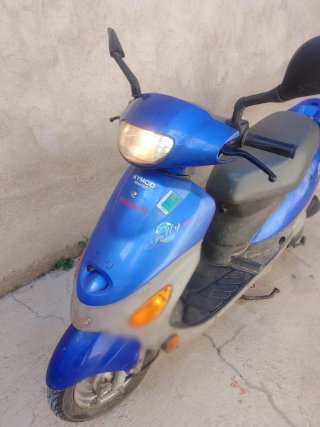 Kymco  49cc Scooter Automática con ITV 2028
