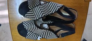 Sandalias de tacón cruzadas