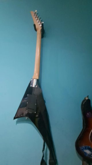 Guitarra Eléctrica Negra
