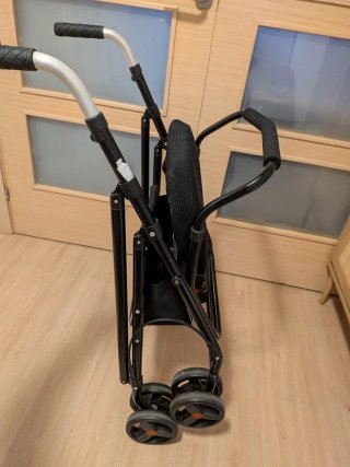 Andador para adultos plegable en perfecto estado