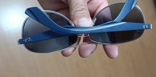 Gafas de sol Ray-Ban plateadas y azul marino