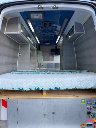 Mercedes-Benz Sprinter 2011