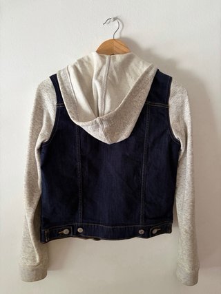 Chaqueta Levi's vaquera con capucha