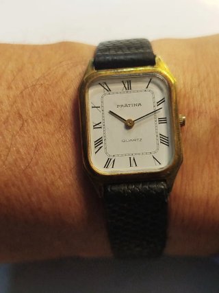 Reloj Pratina Vintage Mujer Dorado Negro
