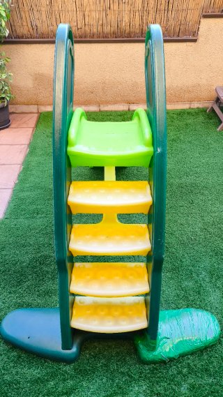 Tobogán little tikes
