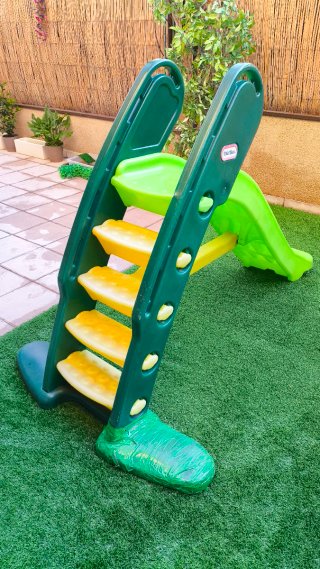 Tobogán little tikes
