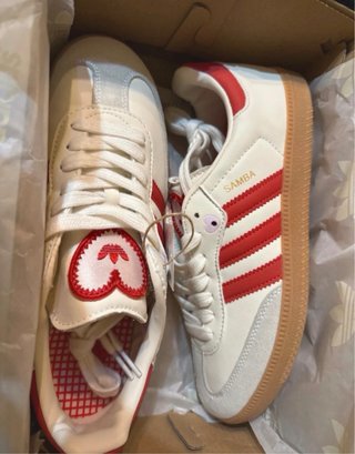 Adidas edicion san valentin