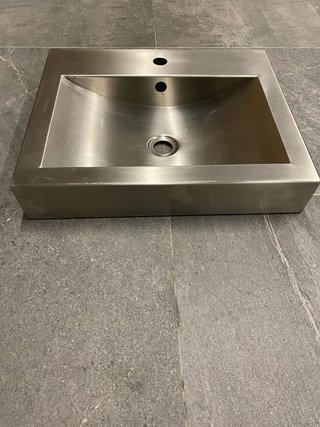 Mueble de acero inoxidable