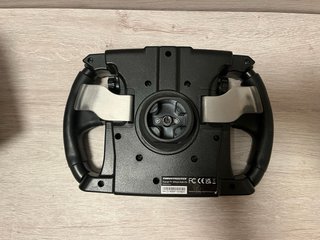 Volante Thrustmaster F1 + Pedales