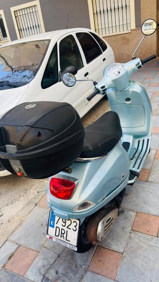 Piaggio Vespa 125cc Azul Automática