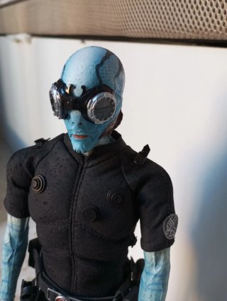 Hellboy II Abe Sapien Hot Toys Figura