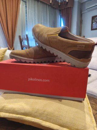 Zapatos Pikolinos Beige/Marrón.
