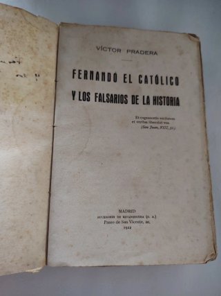 Libro antiguo FERNANDO EL CATOLICO