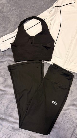 Conjunto deportivo Alo Yoga Talla M