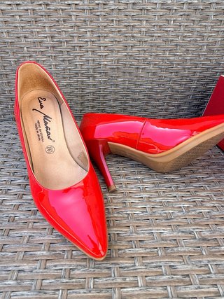Zapatos rojos charol Eva Mañas