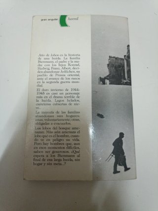 Año de lobos historia de una huida