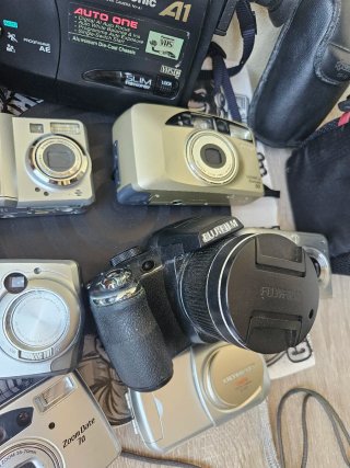 Lote de Câmeras Vintage - Digitais e Analógicas