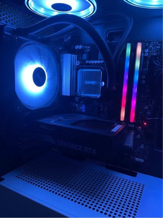 PC Gaming RTX 5060 / i5-12400F / 16GB RAM / 1TB