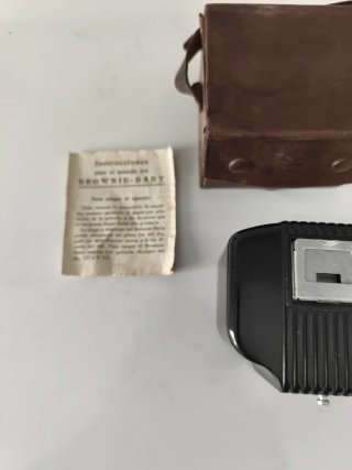 Cámara Kodak Brownie Antigua + Funda