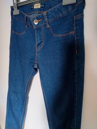 Pantalón vaquero fino Pull&Bear Talla 34