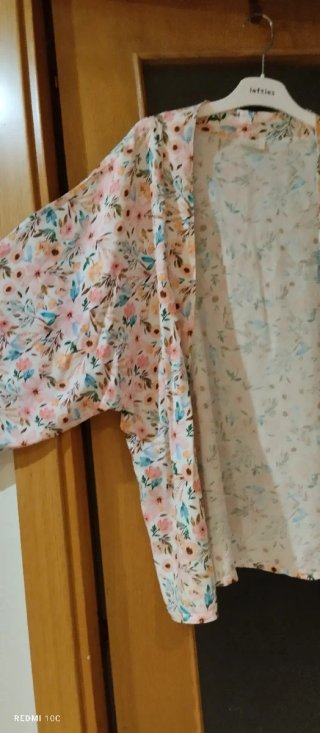 Chaqueta kimono Lefties floral talla única