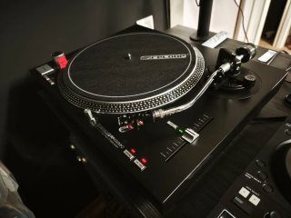 Reloop RP4000 MK2.