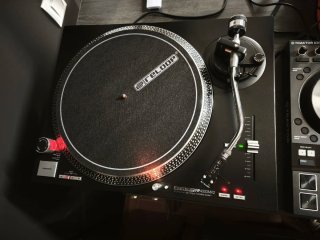 Reloop RP4000 MK2.