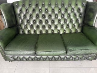 Sofá Chesterfield 3 plazas piel verde