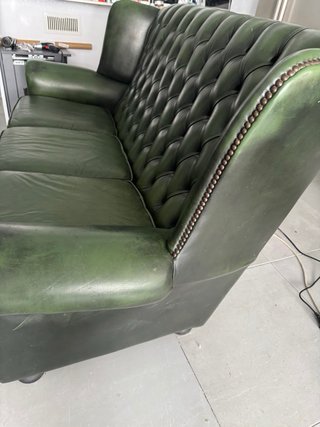 Sofá Chesterfield 3 plazas piel verde