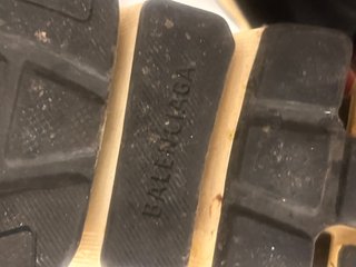 Zapatillas Balenciaga Negras y Doradas