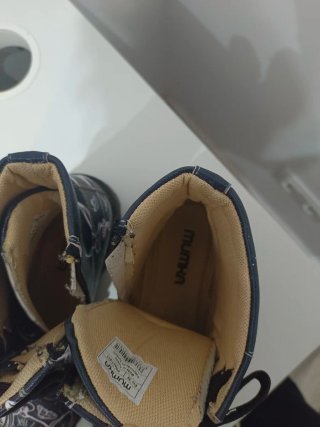 Botas Mumka azules con estampado