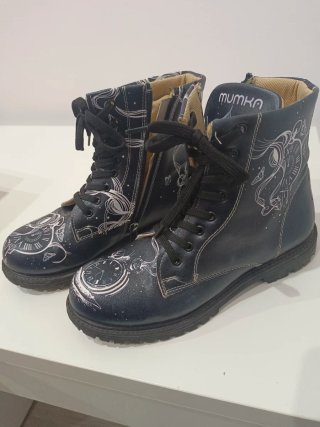 Botas Mumka azules con estampado