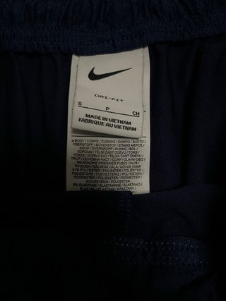 Polo Atletico Madrid Talla M y Pantalón Talla S