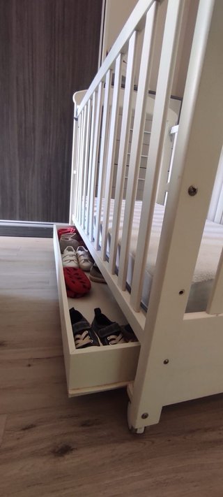 Cuna DM lacada en blanco con colchón
