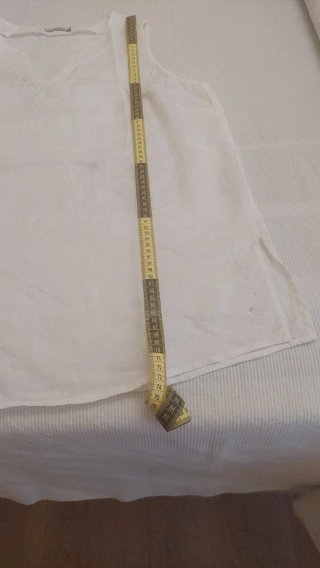 Blusón LLOYD'S blanco talla XL bordado