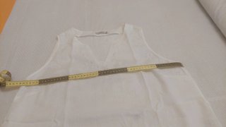 Blusón LLOYD'S blanco talla XL bordado