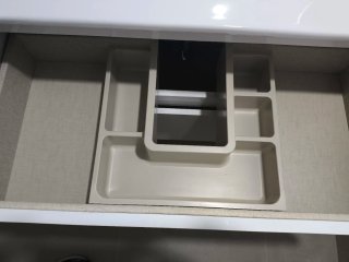 Mueble de baño con lavabo 80cm. Grifo no incluido.