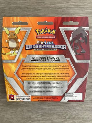 Kit Entrenador Pokémon Sol y Luna Lycanroc Raichu