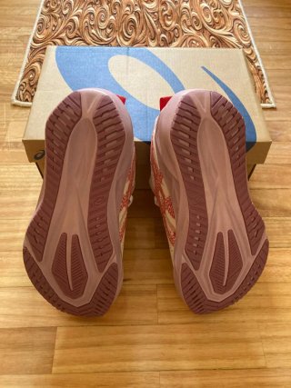 Asics Novablast Rosas Moradas Talla 38