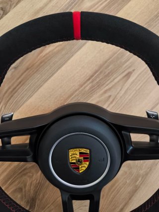 VOLANTE DEPORTIVO ESTILO PORSCHE 992 / GT3