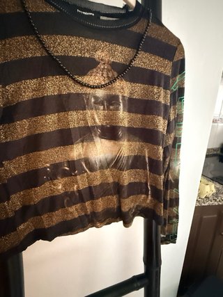 Top Desigual Buda Rayas Doradas