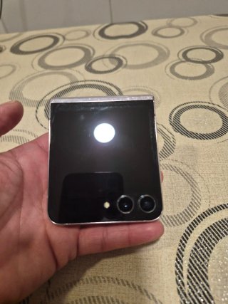 Samsung Galaxy Z Flip 5G 256GB