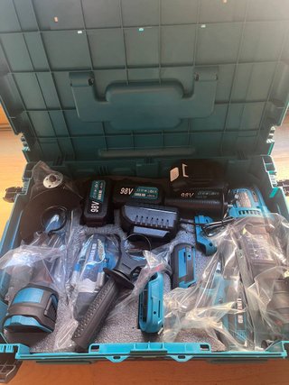 Kit Herramientas 4 en 1 Batería 98V Maletín