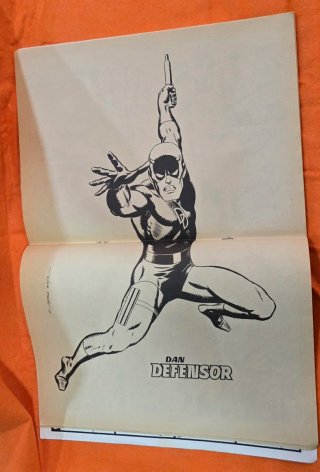 Lote 4 Cómics Clásicos Cap Marvel/ Dan Defensor