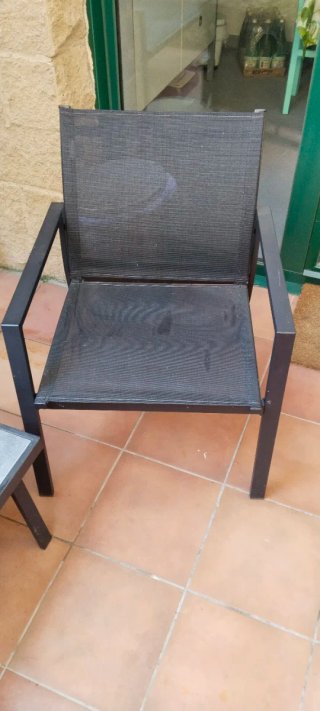 Conjunto de mesa y sillas para jardin