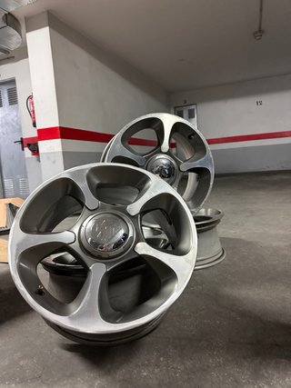 Llantas fiat 500 Abarth 17”punto y bravo