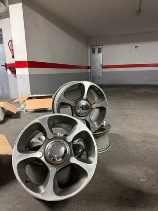 Llantas fiat 500 Abarth 17”punto y bravo