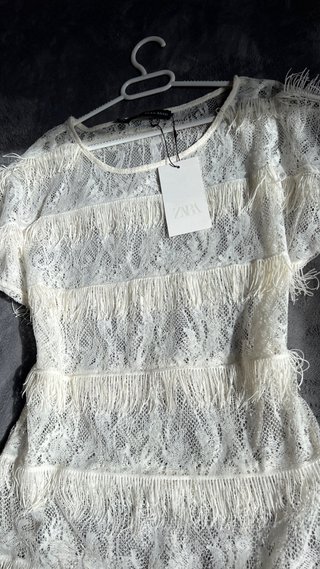 Blusa Zara encaje y flecos blanca