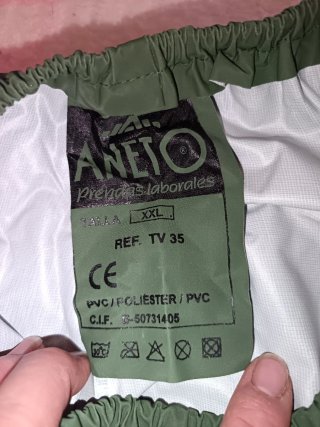 Chubasquero Aneto Verde Talla XXL