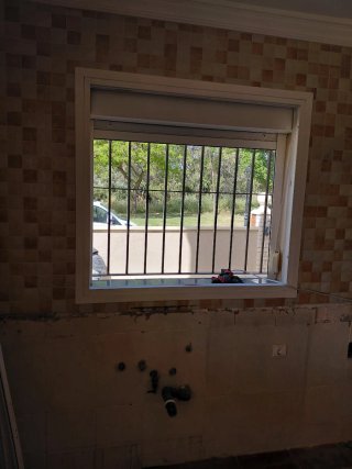 2 Ventana corredera  aluminio blanco